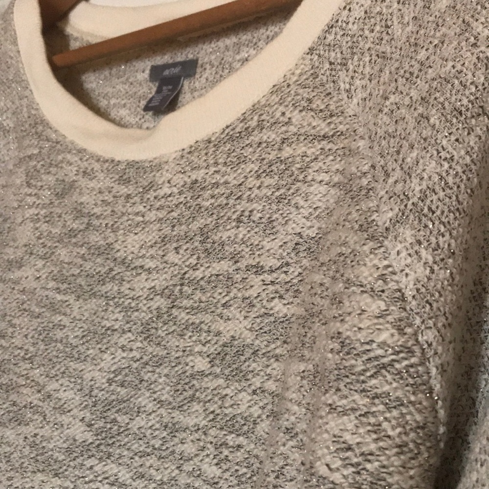 Beautiful XL Aerie cream/gold/grey sweatshirt